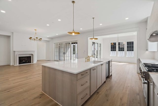 5448A Franklin Pike Cir, Brentwood, TN 37027