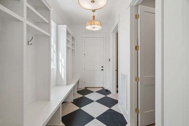 5448A Franklin Pike Cir, Brentwood, TN 37027