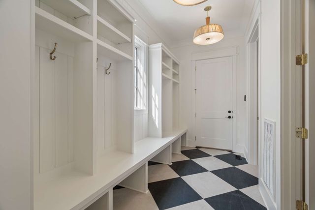 5448A Franklin Pike Cir, Brentwood, TN 37027