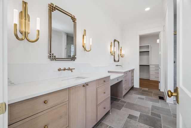 5448A Franklin Pike Cir, Brentwood, TN 37027