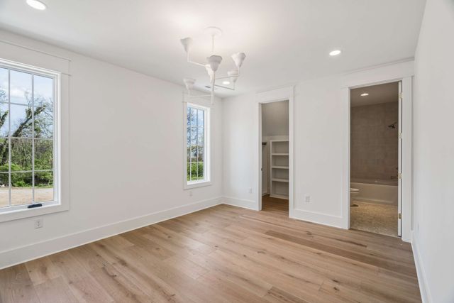 5448A Franklin Pike Cir, Brentwood, TN 37027