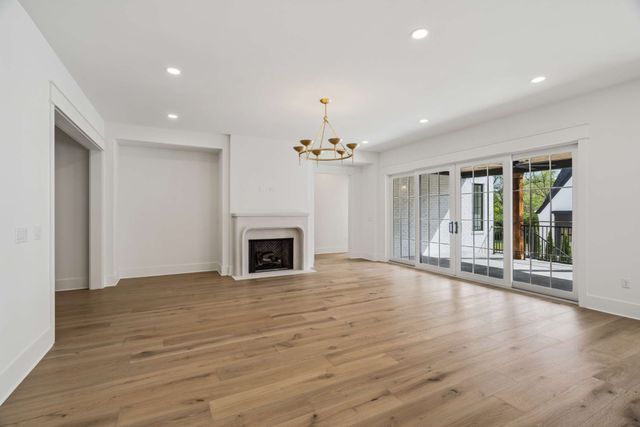 5448A Franklin Pike Cir, Brentwood, TN 37027