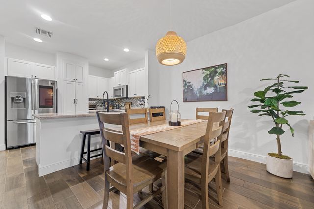 4222 N Dixie Highway 82, Oakland Park, FL 33334