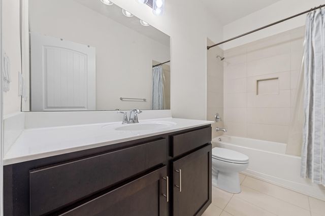 4222 N Dixie Highway 82, Oakland Park, FL 33334