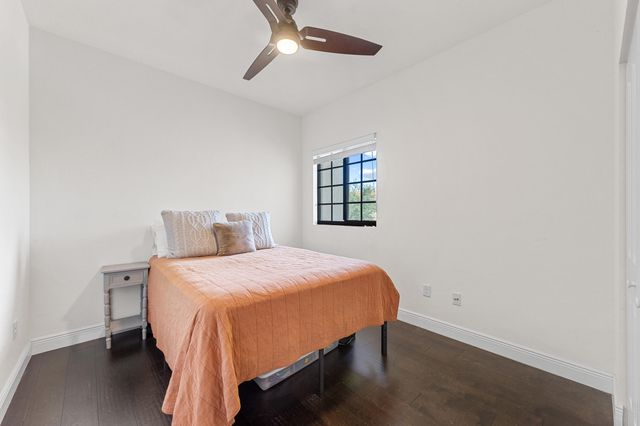 4222 N Dixie Highway 82, Oakland Park, FL 33334