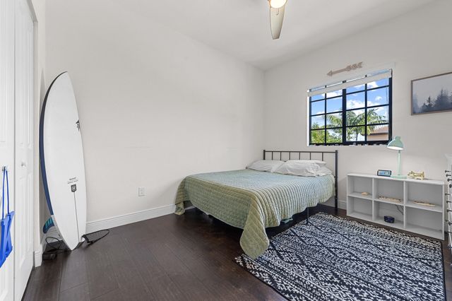 4222 N Dixie Highway 82, Oakland Park, FL 33334