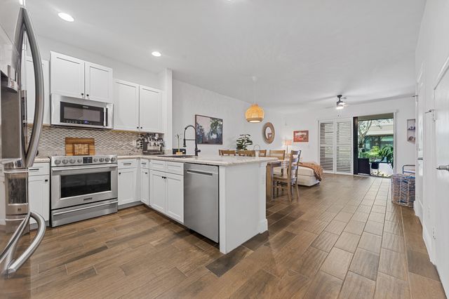 4222 N Dixie Highway 82, Oakland Park, FL 33334