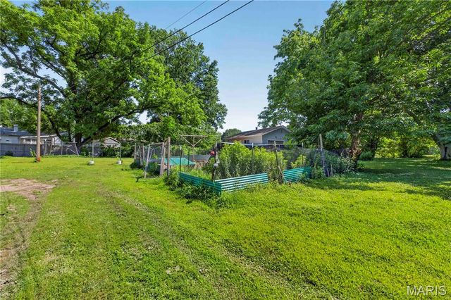 10500 Toelle Lane, St Louis, MO 63137