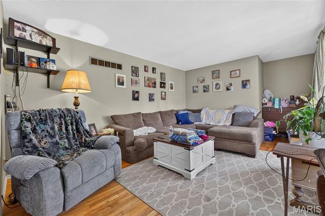 10500 Toelle Lane, St Louis, MO 63137