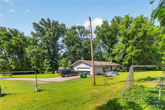 10500 Toelle Lane, St Louis, MO 63137