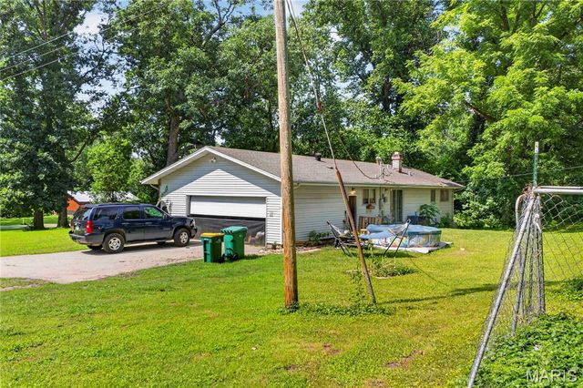 10500 Toelle Lane, St Louis, MO 63137