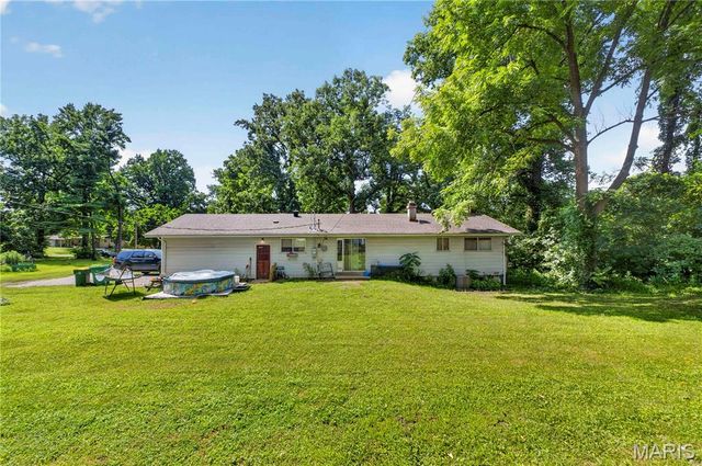 10500 Toelle Lane, St Louis, MO 63137