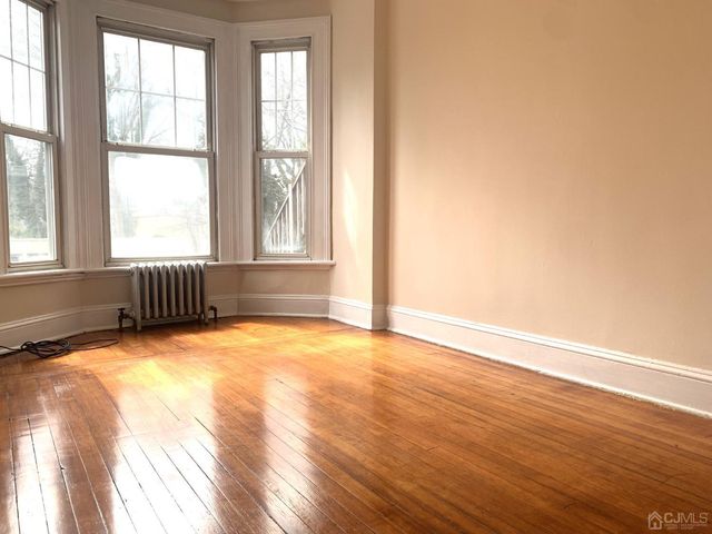 207 Woodbridge Avenue A, Metuchen, NJ 08840