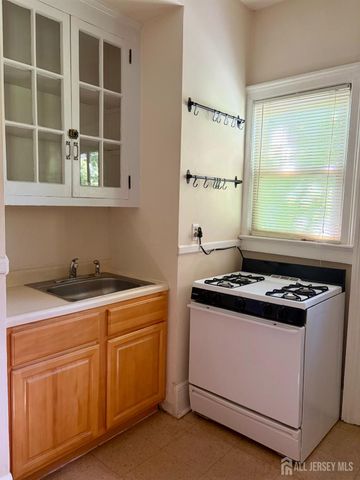 207 Woodbridge Avenue A, Metuchen, NJ 08840