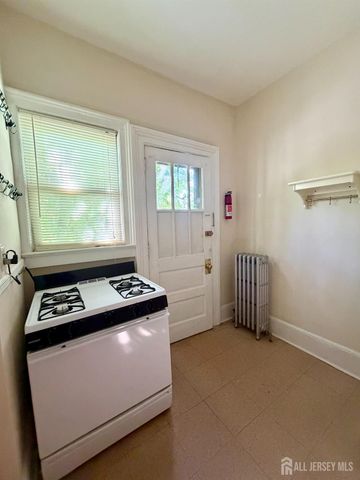 207 Woodbridge Avenue A, Metuchen, NJ 08840