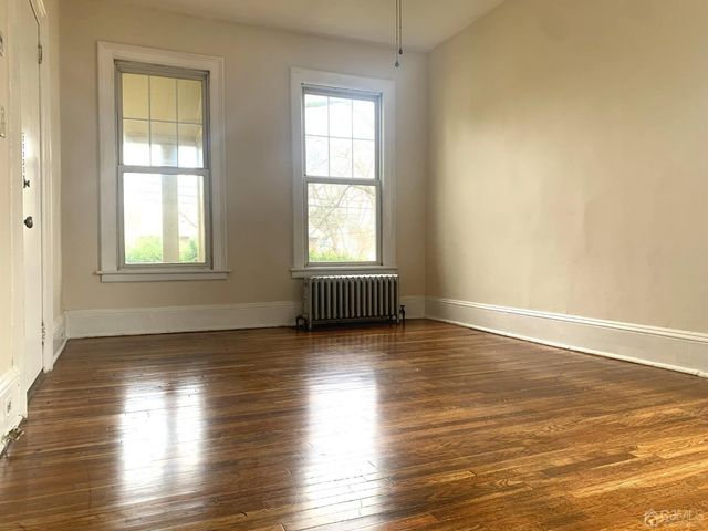 207 Woodbridge Avenue A, Metuchen, NJ 08840