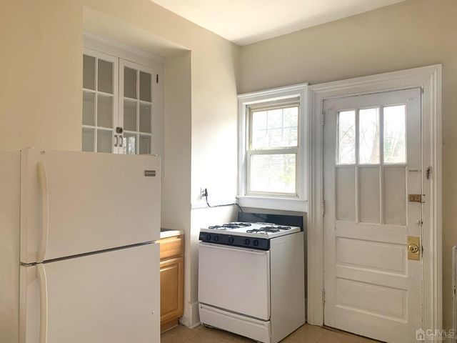 207 Woodbridge Avenue A, Metuchen, NJ 08840