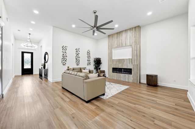 1250 Southfork, Waxahachie, TX 75167