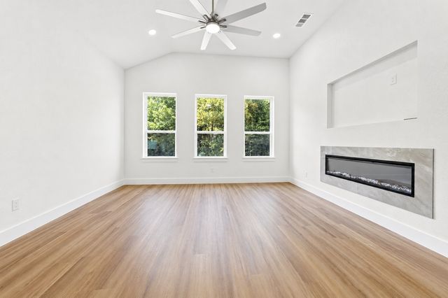 1250 Southfork, Waxahachie, TX 75167