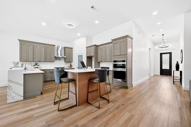1250 Southfork, Waxahachie, TX 75167