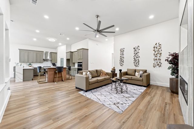 1250 Southfork, Waxahachie, TX 75167