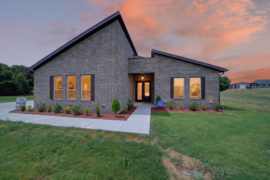 1250 Southfork, Waxahachie, TX 75167