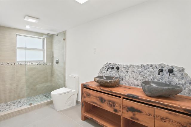 10180 W Bay Harbor Dr 3A, Bay Harbor Islands, FL 33154