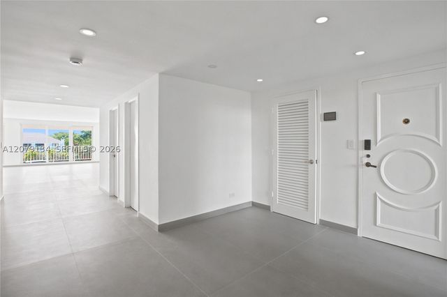 10180 W Bay Harbor Dr 3A, Bay Harbor Islands, FL 33154