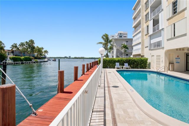 10180 W Bay Harbor Dr 3A, Bay Harbor Islands, FL 33154