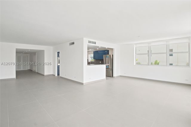 10180 W Bay Harbor Dr 3A, Bay Harbor Islands, FL 33154