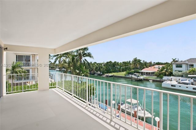 10180 W Bay Harbor Dr 3A, Bay Harbor Islands, FL 33154