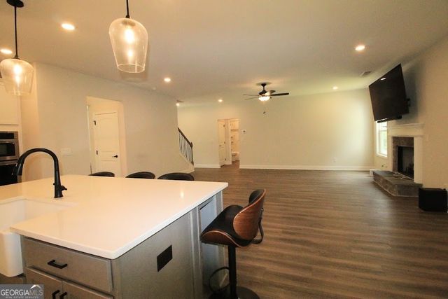 93 Riverwalk Manor Drive, Dallas, GA 30132