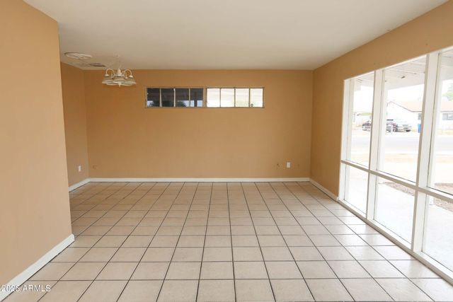 6045 W MARLETTE Avenue, Glendale, AZ 85301