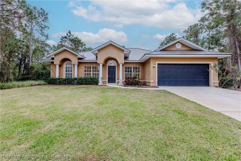 1701 Marigold Avenue, Sebring, FL 33875