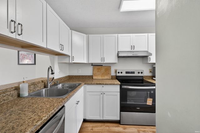 2354 S Burberry Lane, Bloomington, IN 47401