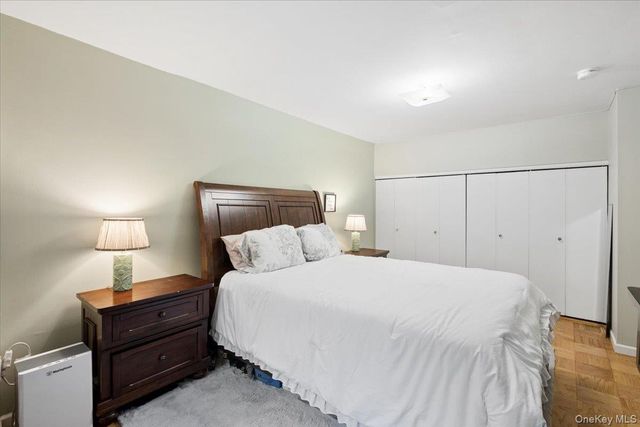 100 East Hartsdale Avenue TCE, Hartsdale, NY 10530