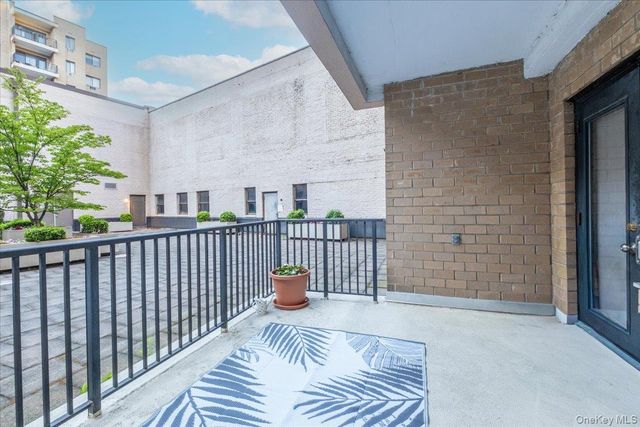 100 East Hartsdale Avenue TCE, Hartsdale, NY 10530
