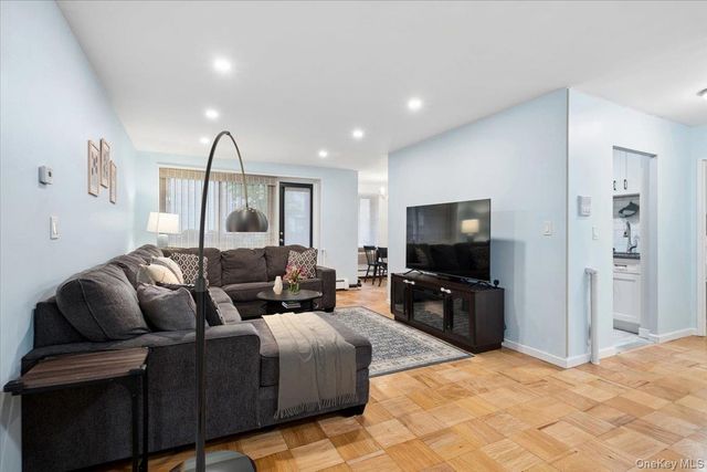 100 East Hartsdale Avenue TCE, Hartsdale, NY 10530