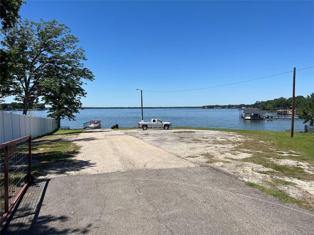 185 Natchez Trail, Mabank, TX 75156
