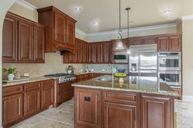 103 Walton Water Way Lane, Fulshear, TX 77441