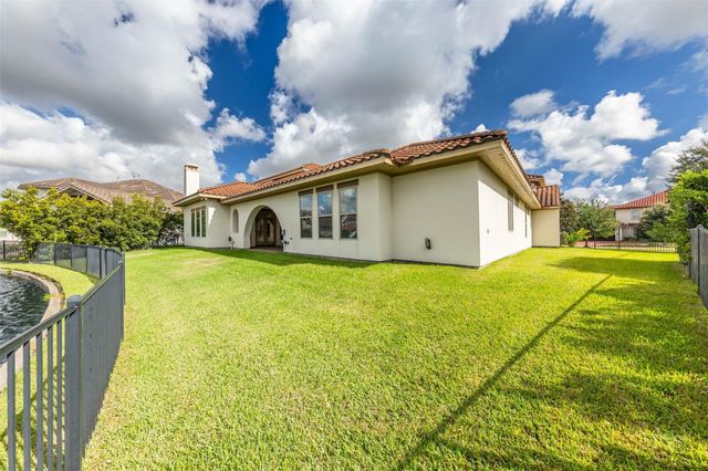 103 Walton Water Way Lane, Fulshear, TX 77441