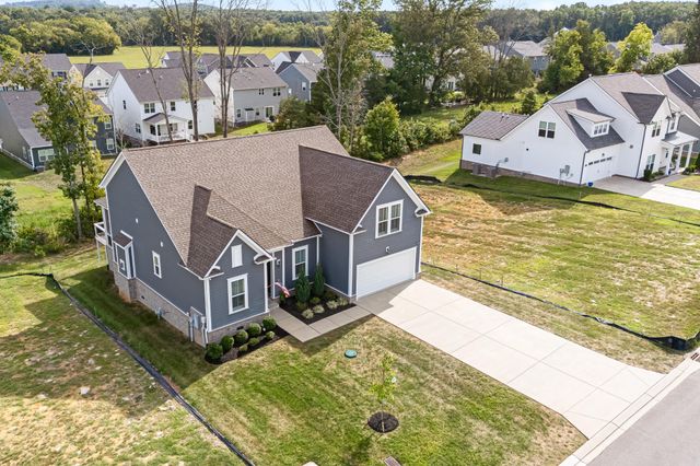 6449 Desmond Ave, Murfreesboro, TN 37128