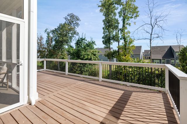 6449 Desmond Ave, Murfreesboro, TN 37128