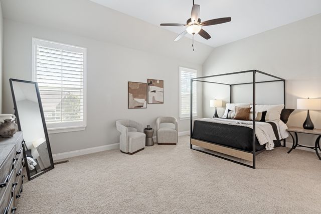 6449 Desmond Ave, Murfreesboro, TN 37128