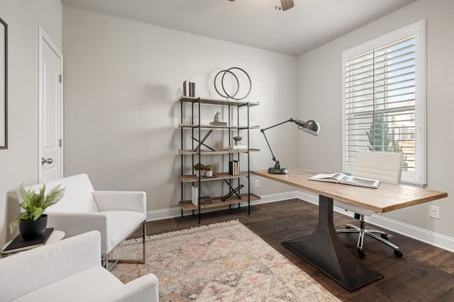 6449 Desmond Ave, Murfreesboro, TN 37128