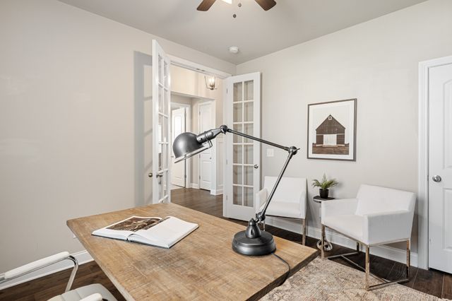 6449 Desmond Ave, Murfreesboro, TN 37128