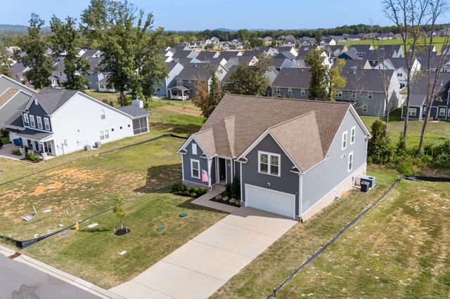 6449 Desmond Ave, Murfreesboro, TN 37128