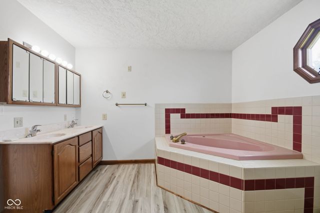 170 W 600 N, Alexandria, IN 46001