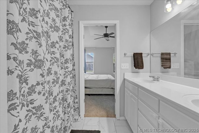 26530 Foxen Drive, Claremore, OK 74019