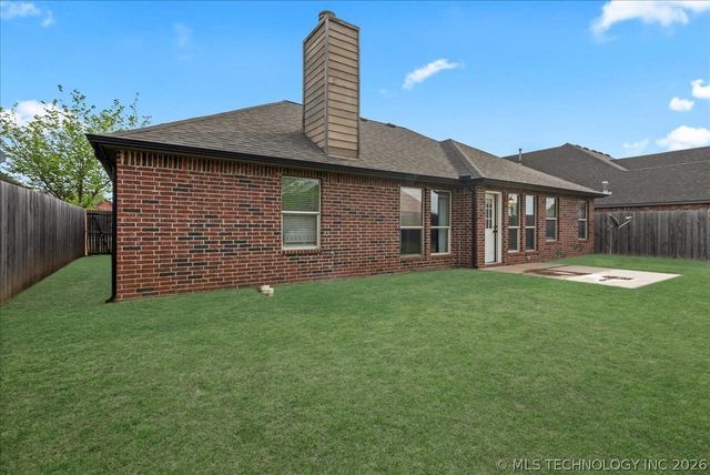 26530 Foxen Drive, Claremore, OK 74019